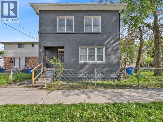 property at 669 Park St W