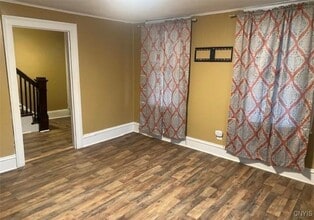 34 E 6th St in Oswego, NY - Building Photo - Building Photo