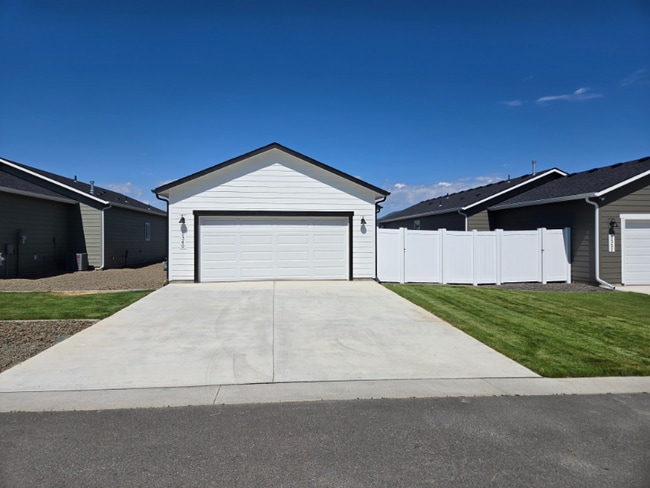 5340 E Norma Ave in Post Falls, ID - Building Photo - Building Photo