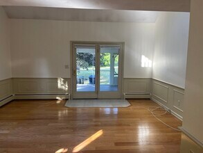 52 Collins St in Danvers, MA - Building Photo - Building Photo