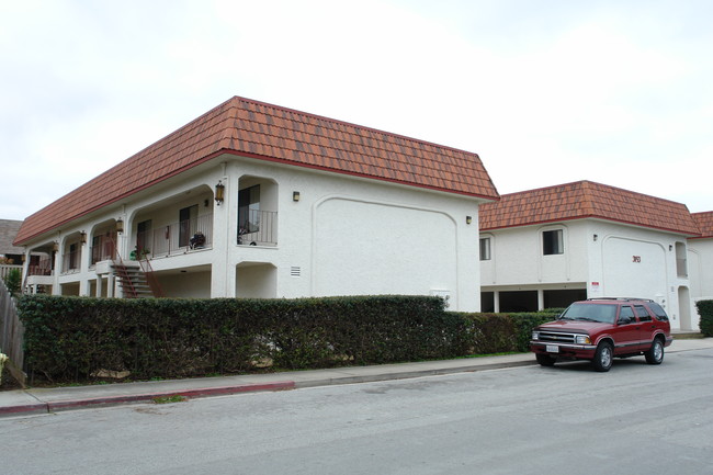 Casa Pacificar Apartments in Marina, CA - Foto de edificio - Building Photo