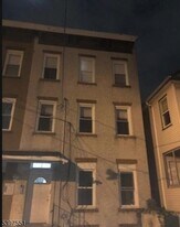 146 Ripley Pl in Elizabeth, NJ - Building Photo