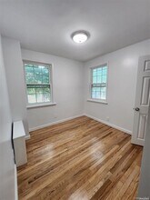 41-05 47th St in Queens, NY - Building Photo - Building Photo