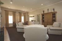 Pinnacle Apartments photo'
