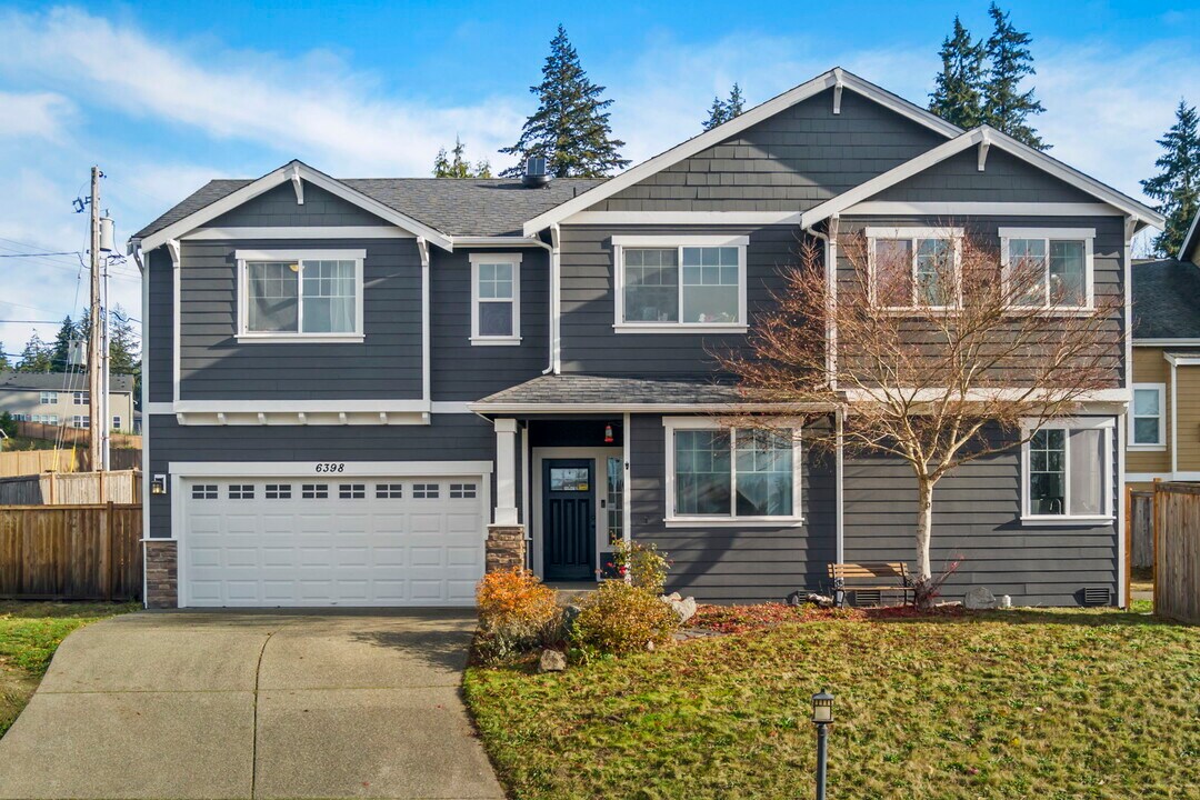 6398 Juanita Cir NE in Bremerton, WA - Building Photo