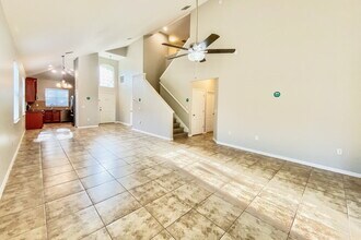 11910 Old Tuscany Pl in New Port Richey, FL - Foto de edificio - Building Photo