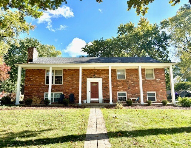 6S359 Greenwich Ct in Naperville, IL - Building Photo