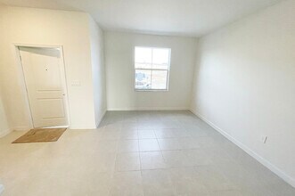 2352 NW 125 St in Miami Shores, FL - Building Photo - Building Photo
