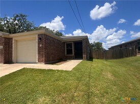 2204 Indian Trail in Harker Heights, TX - Building Photo