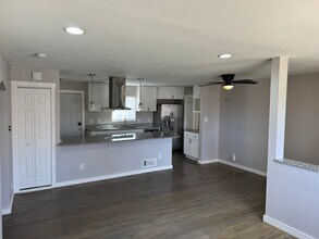 1216 Kingston St in Aurora, CO - Building Photo - Building Photo