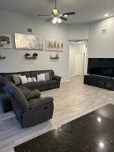 6738 Tehama Gate in San Antonio, TX - Building Photo - Building Photo