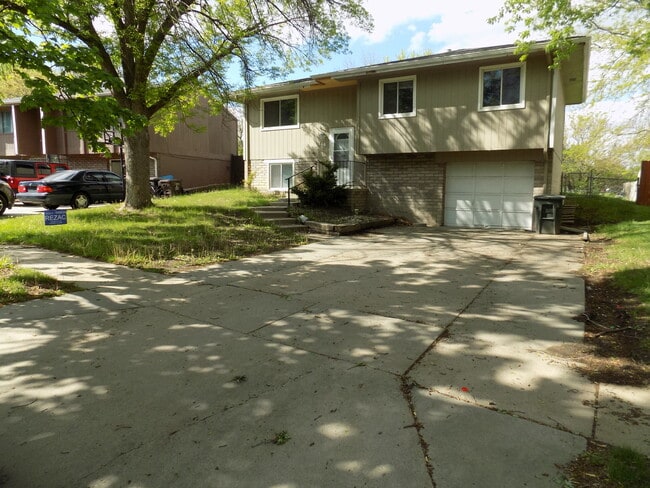 property at 148 Sante Fe Trail