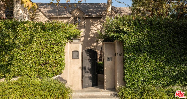 property at 1614 N Fairfax Ave