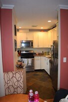 116 Riverway, Unit 4 in Boston, MA - Building Photo