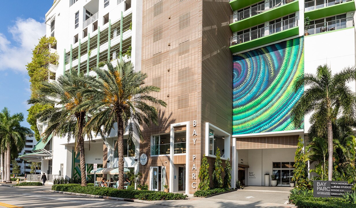 Bay Parc Apartment Homes in Miami, FL - Building Photo
