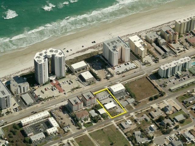 Sea Shell Villa in Daytona Beach, FL - Building Photo