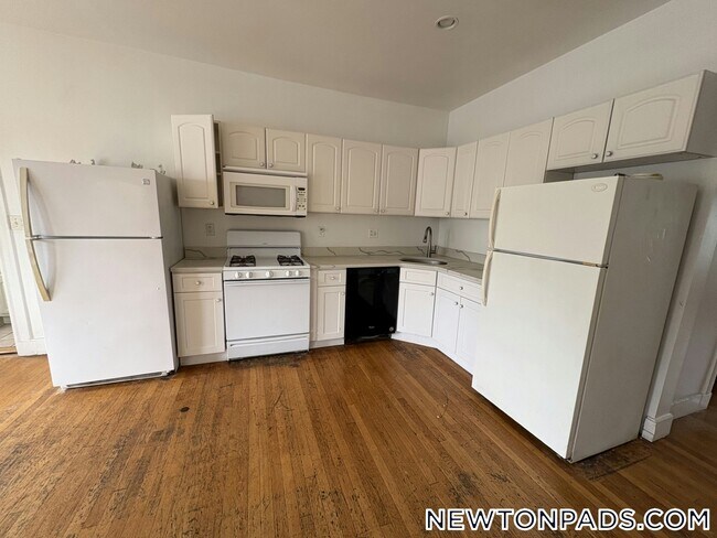 62 Algonquin Rd
