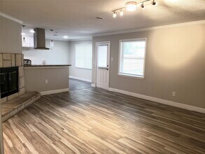 2330 Joel Wheaton Rd in Houston, TX - Building Photo - Building Photo