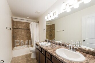 8199 Burl Wood Dr in Colorado Springs, CO - Foto de edificio - Building Photo