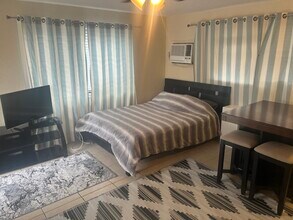 1720 NE 56th St, Unit Unit 1 in Fort Lauderdale, FL - Building Photo - Building Photo