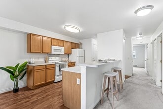 Lion's Gate in Walla Walla, WA - Foto de edificio - Building Photo