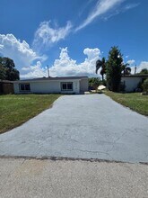 2615 NW 62nd Ave in Margate, FL - Building Photo - Building Photo