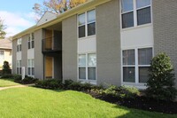 Tucker Place in Memphis, TN - Building Photo - Building Photo