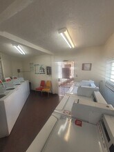 Courtyard Apartments in Anaheim, CA - Building Photo - Interior Photo