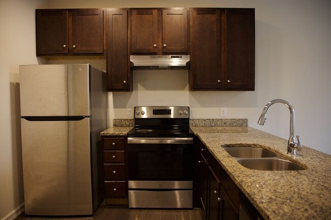 property at 4653 Fairfield Farm Rd