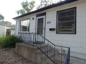 809 Sunset St in Longmont, CO - Building Photo
