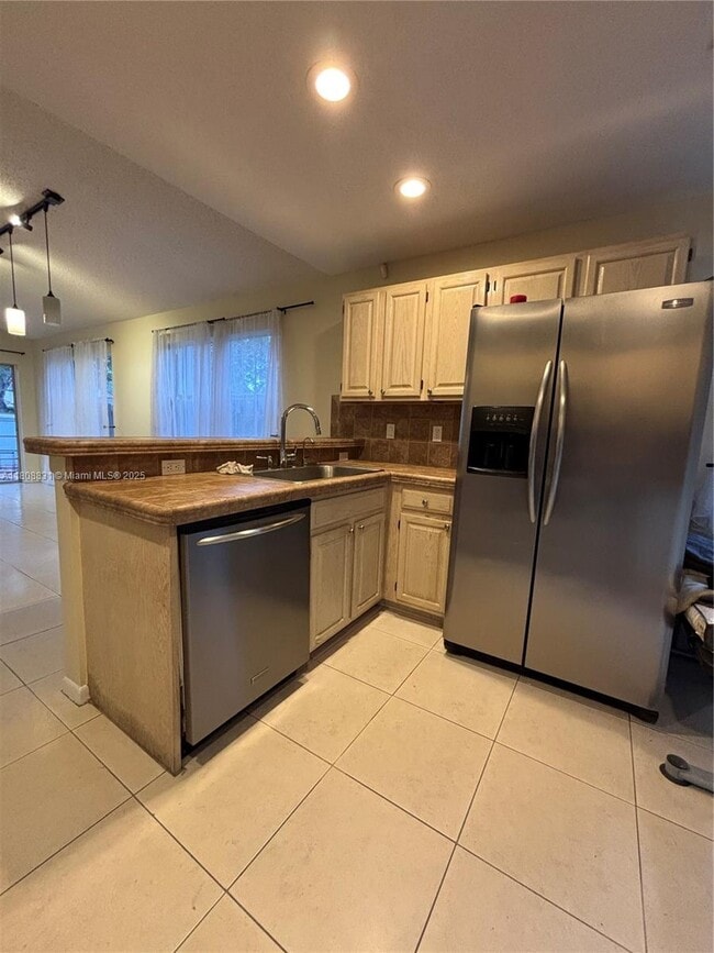 property at 9366 Arborwood Cir