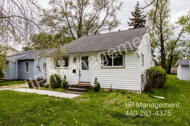 5630 Park St in Mentor On The Lake, OH - Building Photo - Building Photo