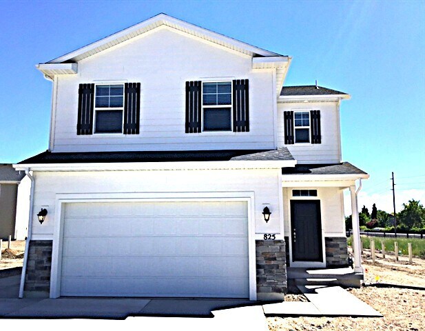 825 S 825 W in West Bountiful, UT - Building Photo