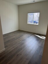 8426 Redwood Dawn Dr in Reno, NV - Building Photo - Building Photo