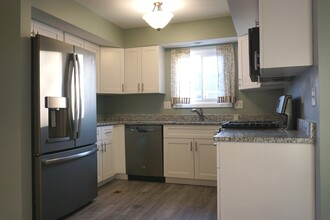 3055 Worcester Ln in Aurora, IL - Building Photo - Building Photo