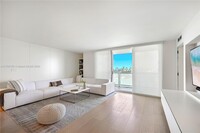 650 West Ave, Unit 2807 in Miami Beach, FL - Building Photo - Building Photo