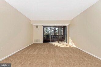 5232 W Running Brook Rd in Columbia, MD - Building Photo - Building Photo