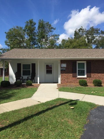 Village Street Apartments in Bladenboro, NC - Building Photo