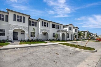 29190 SW 163rd Ct in Homestead, FL - Building Photo - Building Photo