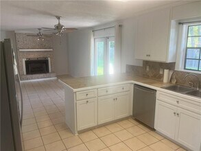 500 Rivera Dr in St. Simons Island, GA - Building Photo - Building Photo
