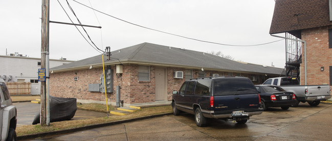 109 Rosebud St in Metairie, LA - Building Photo - Building Photo