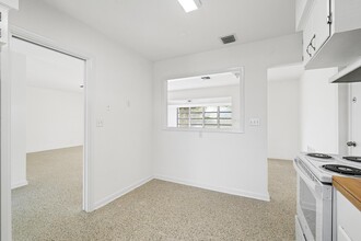 1412 Beta Ct in West Palm Beach, FL - Building Photo - Building Photo