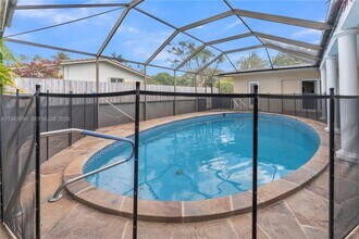 601 N 44th Ave in Hollywood, FL - Building Photo - Building Photo