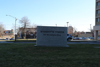 Wyandotte Towers in Kansas City, KS - Foto de edificio - Building Photo