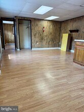 16 Chestnut St, Unit 301 in Cressona, PA - Building Photo - Building Photo