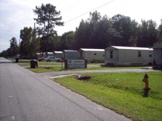 830 S Satilla St in Kingsland, GA - Foto de edificio