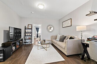102.5 Congress St in Jersey City, NJ - Building Photo - Building Photo