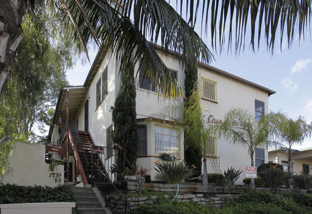 Casa De La Vista in San Diego, CA - Building Photo