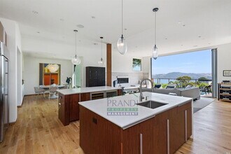 19 Toyon Ln in Sausalito, CA - Building Photo - Building Photo