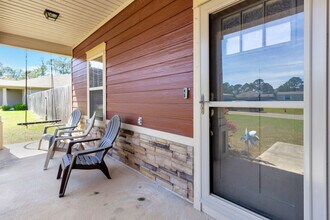 2387 Belmont Dr in Navarre, FL - Foto de edificio - Building Photo